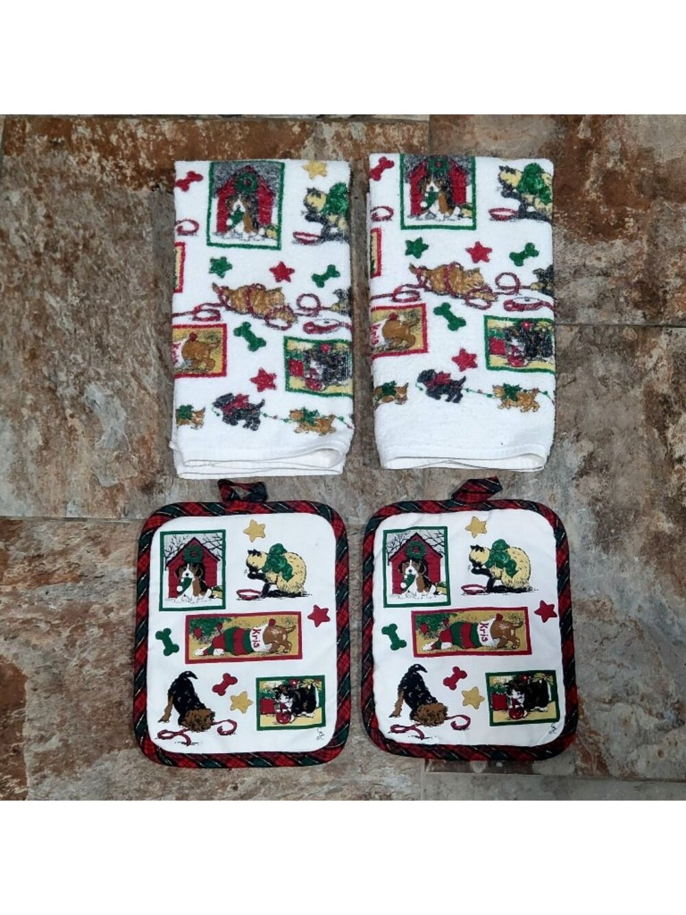 Christmas Puppy Holiday Themed Kitchen Towels Pot Holders